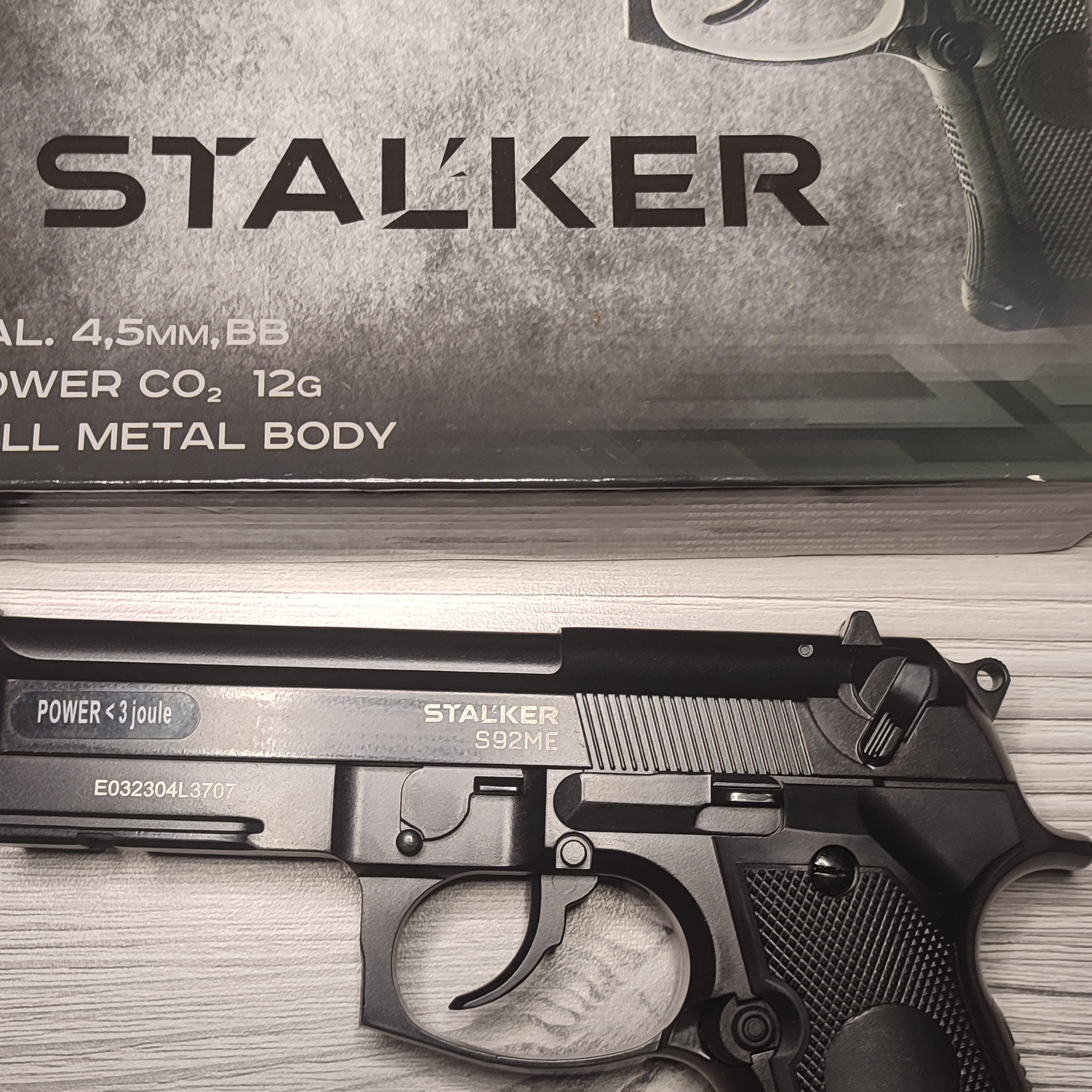 Продам пневматический пистолет