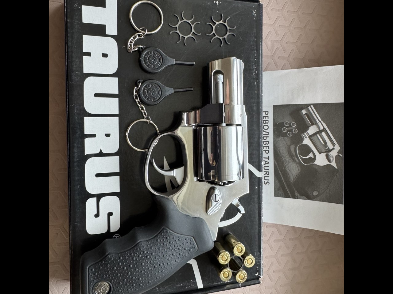 Taurus (Mod. 900 / LOM-13) Bright Inox (зеркальная нержавеющая сталь)