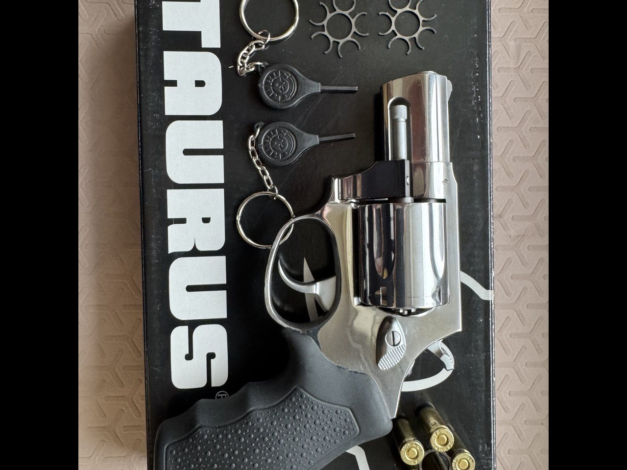 Taurus (Mod. 900 / LOM-13) Bright Inox (зеркальная нержавеющая сталь)