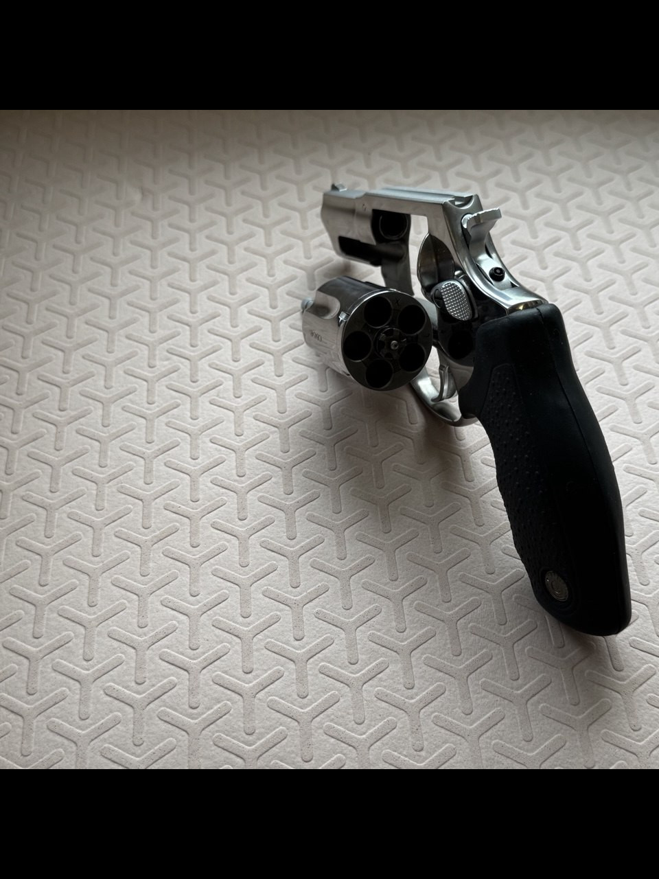 Taurus (Mod. 900 / LOM-13) Bright Inox (зеркальная нержавеющая сталь)