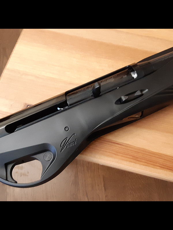 Benelli vinci black 12/76