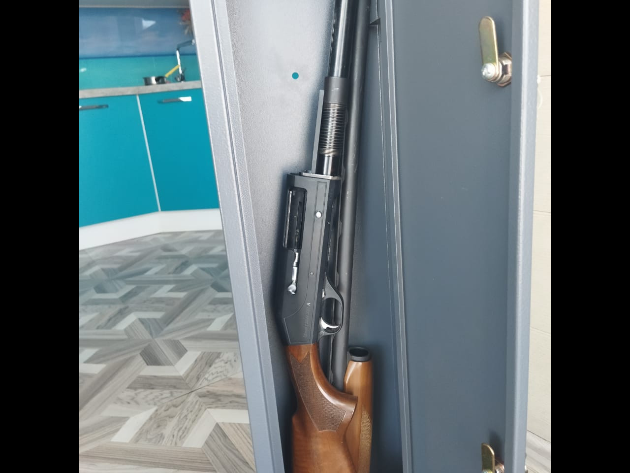 Stoeger 2000A